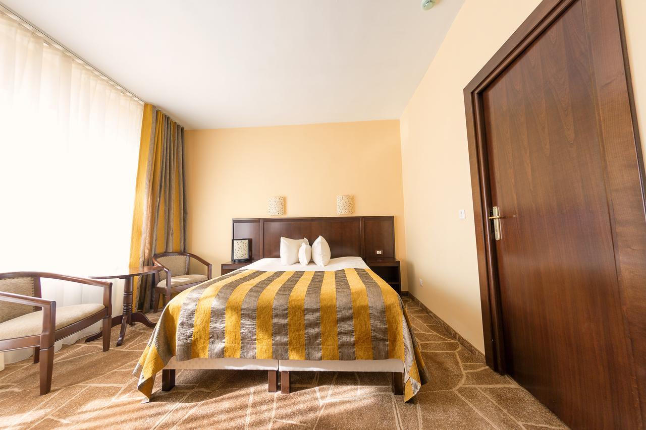 Hotel Parc Alba Iulia Eksteriør bilde