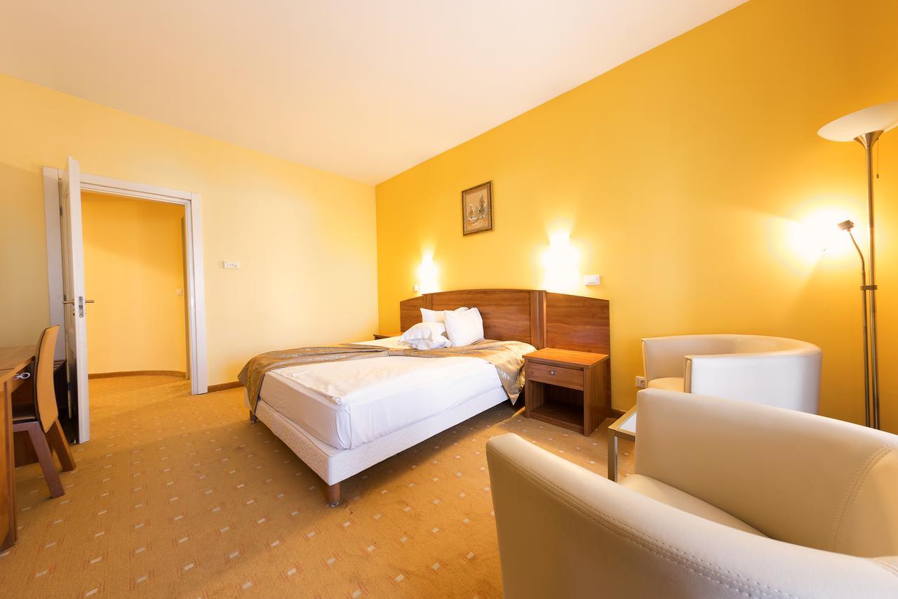 Hotel Parc Alba Iulia Eksteriør bilde
