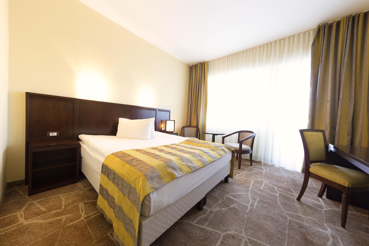 Hotel Parc Alba Iulia Eksteriør bilde