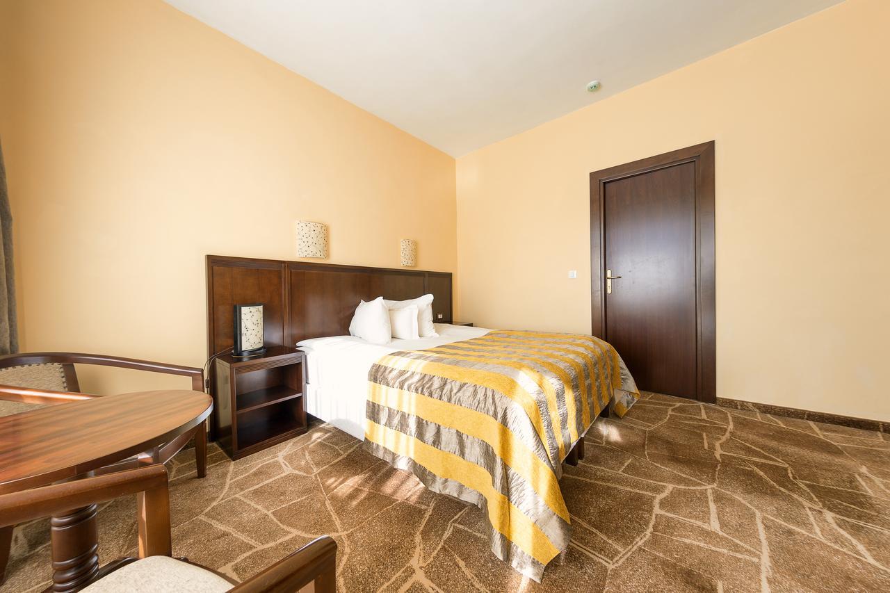 Hotel Parc Alba Iulia Eksteriør bilde
