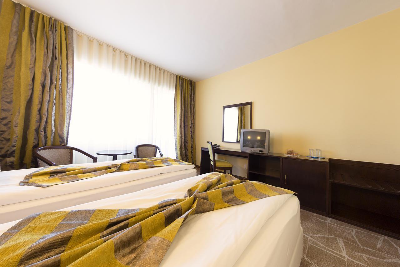 Hotel Parc Alba Iulia Eksteriør bilde